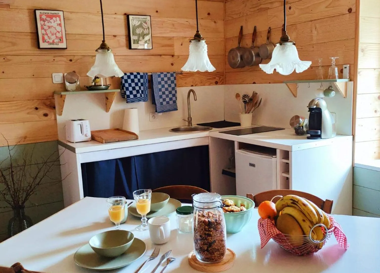 Le Cottage Maison Avec Jardin Messeix 0*,